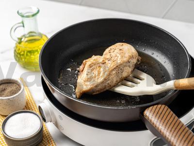 Sumuštiniai su agurkais ir vištiena Žingsnis 1