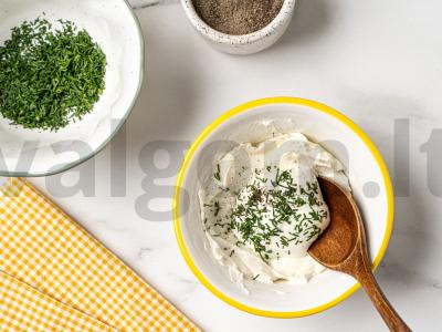 Sumuštiniai su agurkais ir vištiena Žingsnis 3