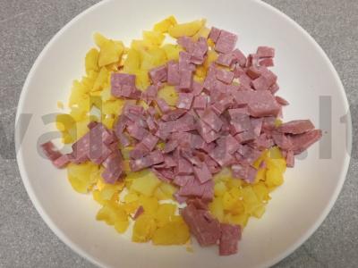 Okroška su rūkytomis dešromis ir daikonu beržo sultyse Žingsnis 3