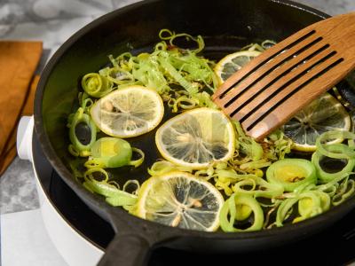 Žuvies troškinys su alyvuogėmis Žingsnis 3