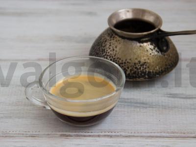 Kavos kokteilis su ledais Žingsnis 2