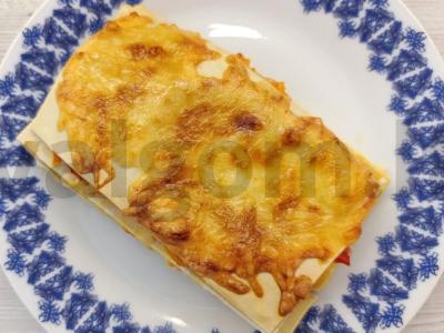 Daržovių lasagna vakarienei pagrindine nuotrauka