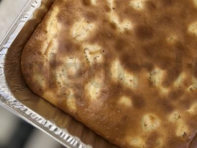 Klasikinė šarlotė su kefyru pagrindine nuotrauka