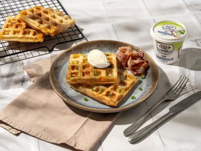 Vafliai „Trys sūriai“ pagrindine nuotrauka