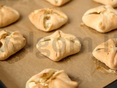 Sluoksniuotos bandelės su varške ir bananais Žingsnis 5