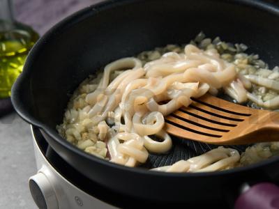 Keptas kalmaras su avinžirniais Žingsnis 3