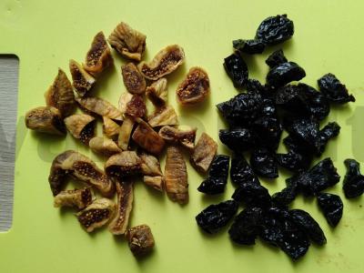 Džiovintų vaisių ir graikinių riešutų saldainiai Žingsnis 2