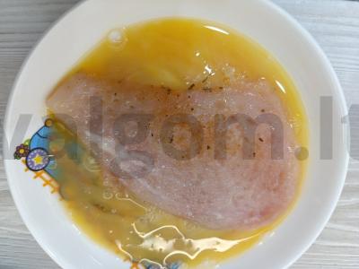 Vištienos kotletai su džiūvėsėliais Žingsnis 2