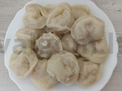 Koldūnai su faršu ir anakardžiais pagrindine nuotrauka