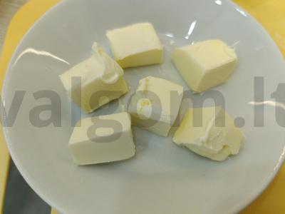 Raisinų keksiukai arbatai Žingsnis 2