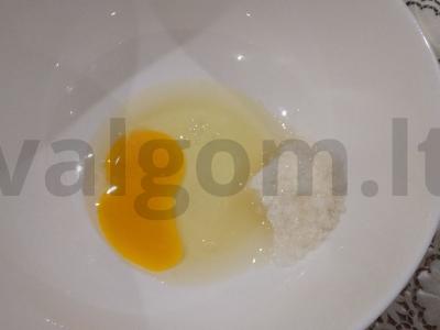 Makių blynai su acidofilinu Žingsnis 1