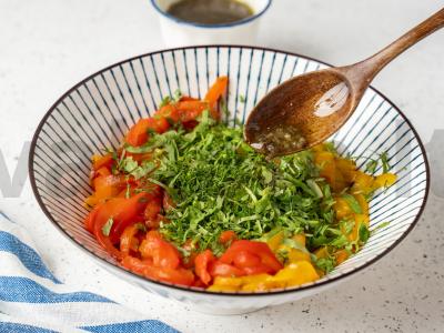 Keptų paprikų salotos Žingsnis 6