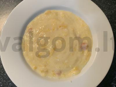 Moliūgų košė su manų kruopomis ir kumkvatu pagrindine nuotrauka