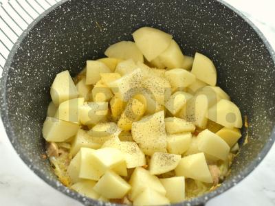 Troškinta bulvė su kalakutiena ir kopūstais Žingsnis 5