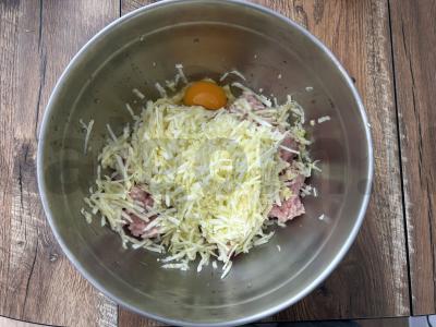 Kepti PP kotletai iš kalakuto ir cukinijos Žingsnis 4