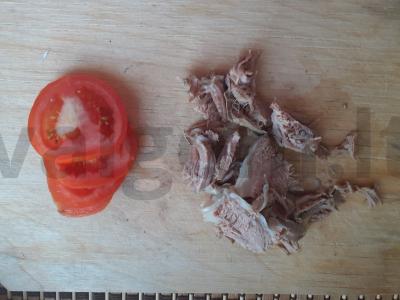 Čiabatta su pomidoru, svogūnu, jautiena, sūriu ir garstyčiomis Žingsnis 2