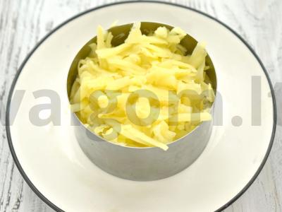 Salotas „Silkė po kailiu“ be morkų Žingsnis 3