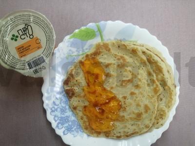 Kepiniai su mielėmis ir persikų džemu Žingsnis 7