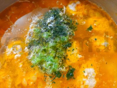 Sriuba ant mėsos sultinio su vermišeliais ir prieskoniais Žingsnis 7