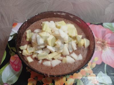 Šokoladinė šarlotė su kriauše ir obuoliu Žingsnis 3