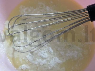 Vafliai su vyšnių sultimis ir obuoliu Žingsnis 5