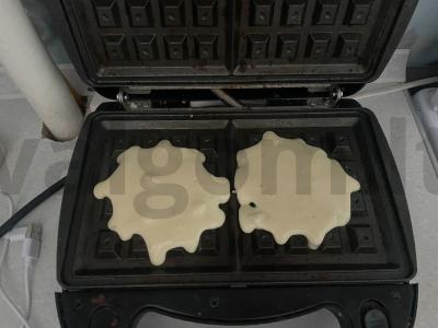 Vafliai su vyšnių sultimis ir obuoliu Žingsnis 8