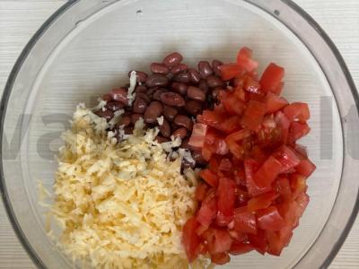 Baltymų salotas su vištiena ir pupelėmis Žingsnis 6