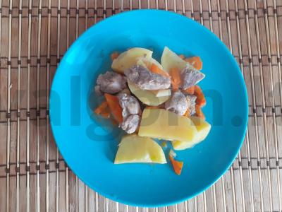 Troškinti daržovės su kiauliena ir prieskoniais Žingsnis 9