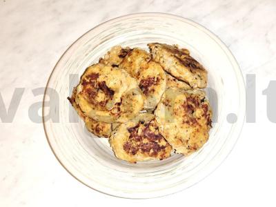 Vištienos kotletai „Nježenka“ pagrindine nuotrauka