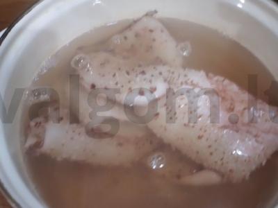 Kalmarai, įdaryti ryžiais Žingsnis 1