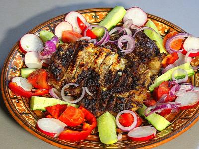 Jautienos ir avienos šašlykai su daržovėmis pagrindine nuotrauka