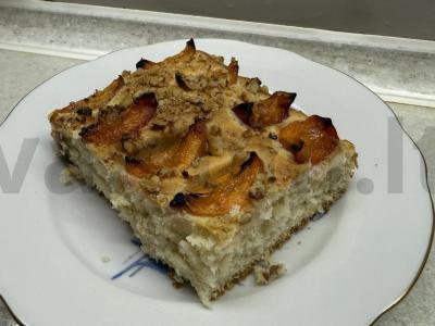 Abrikosų pyragas su vanilinu pagrindine nuotrauka