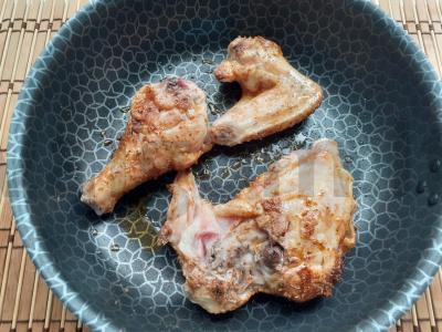 Švelnus troškintas vištienos su prieskoniais Žingsnis 2