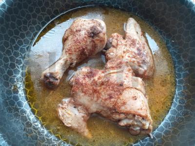 Švelnus troškintas vištienos su prieskoniais Žingsnis 4