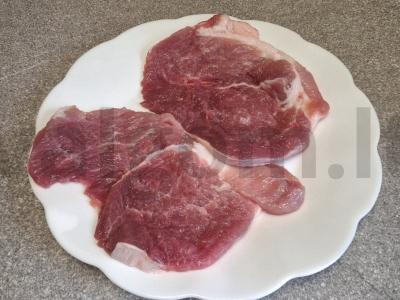 Kiaulienos kepsniai per 30 minučių Žingsnis 1