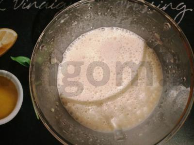 Bananų kokteilis su saldžiuoju pienu Žingsnis 2