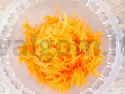 Morkų ir obuolių salotas per 15 minučių Žingsnis 3