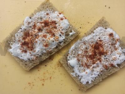 Skrebučiai su rūkytomis vištienos krūtinėlėmis ir agurkais Žingsnis 3