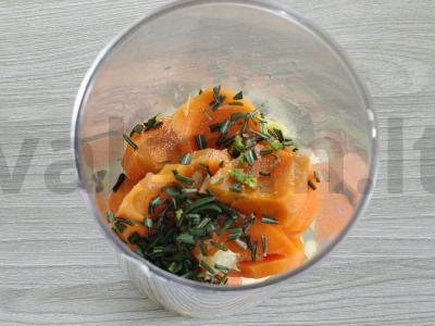 Morkų kokteilis su obuoliu ir laimu Žingsnis 3