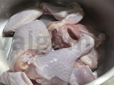 Vištienos šlaunelės jogurto marinate Žingsnis 1