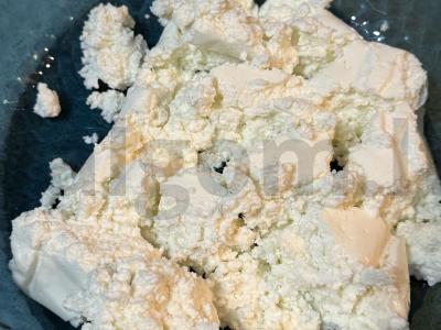 Sveiki varškėčiai su obuoliu ir chia sėklomis be kiaušinių Žingsnis 1