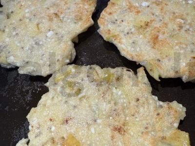 Sveiki varškėčiai su obuoliu ir chia sėklomis be kiaušinių Žingsnis 6