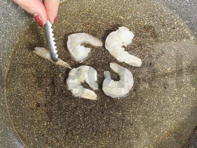 Kepti spring roll'ai su sūriu ir krevetėmis Žingsnis 3