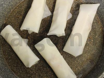 Kepti spring roll'ai su sūriu ir krevetėmis Žingsnis 10