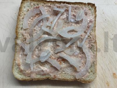 Karšti sumuštiniai su pomidorais ir Adygei sūriu Žingsnis 5