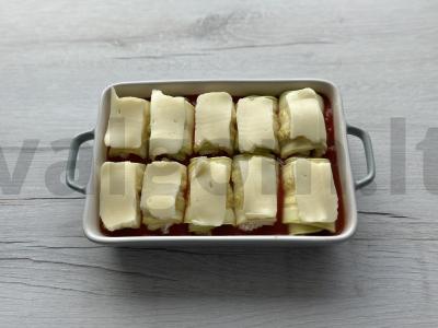 Cukinijų ritinėliai su sūriu ir pomidorų tyrė Žingsnis 7