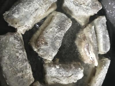 Pūgžlys keptuvėje per 25 minutes Žingsnis 5