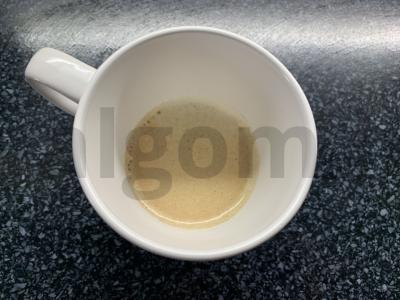 Latte su pienu kavos aparate Žingsnis 2