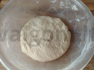 Kibinai su bulvėmis, grybais ir svogūnais Žingsnis 4