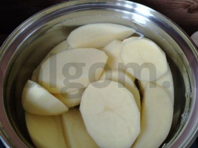 Kibinai su bulvėmis, grybais ir svogūnais Žingsnis 6